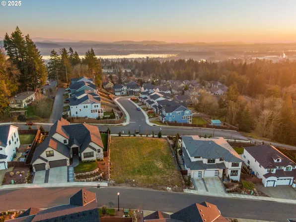 989 W Magnolia Loop, Washougal, WA 98671