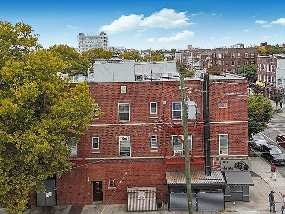 3rd image of 6524 11th Ave