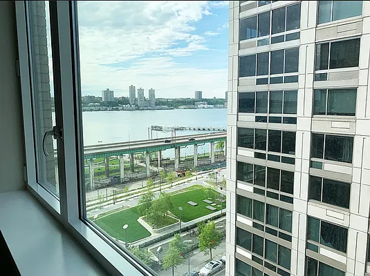 Rented by Nest Seekers International | media 3