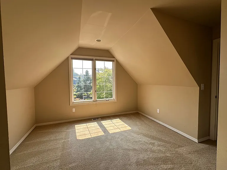20307 NE 15th Pl — Photo 30