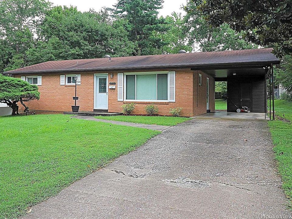 1st image of 2721 Janet Dr