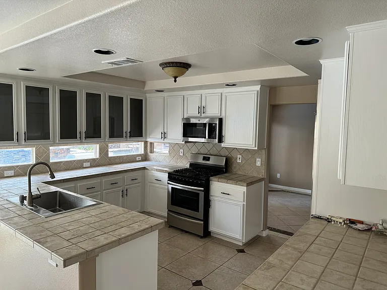 6657 Shadow Cove Ave — Photo 20