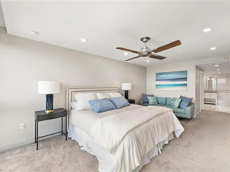 4031 Gulf Shore Blvd N #7D — Photo 28