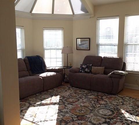 BONUS ROOM WITH SKY LIGHT
