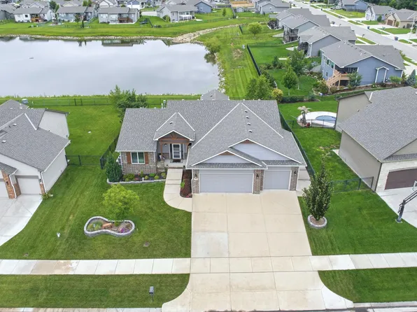 920 E Freedom St, Derby, KS 67037