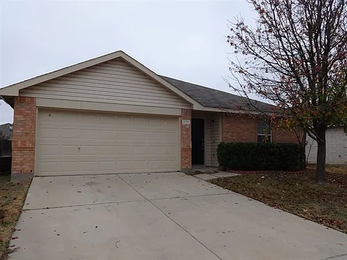 1120 Boxwood Dr Photo 1