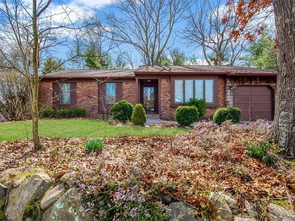 12 Rolling Hills Drive, Ridge, NY 11961
