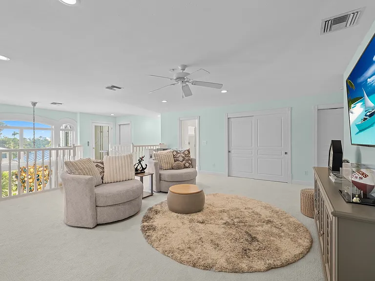 660 Anchor Dr — Photo 34
