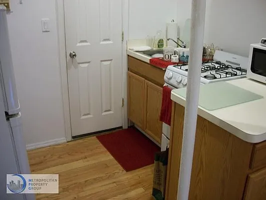 Rented by Metropolitan Property Group | media 8