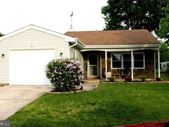 74 Chatham Pl, Southampton, NJ 08088