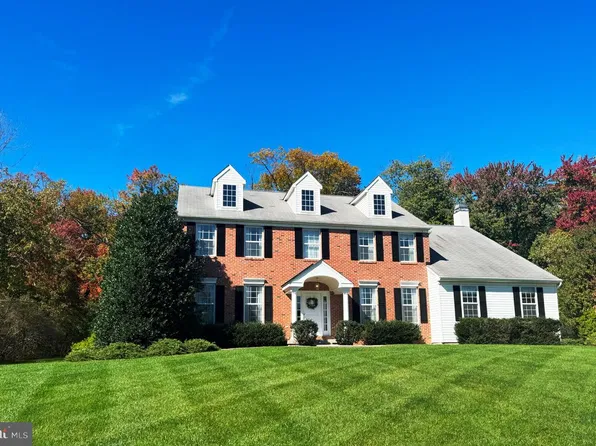 417 Forest Ln, North Wales, PA 19454