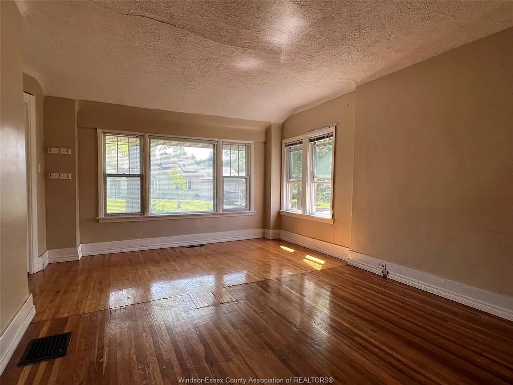 2 bed, $2,195 — Photo 4