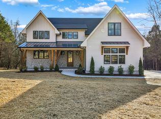 671 Baker Rd, Columbia, TN 38401