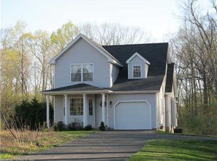 36 Kari Ct, Windsor, CT 06095