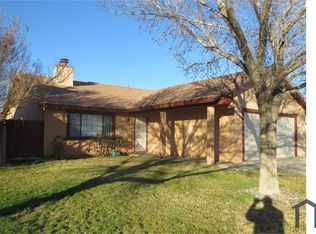 741 E Ivesbrook St, Lancaster, CA 93535