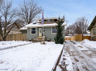 1338 42nd St, Des Moines, IA 50311