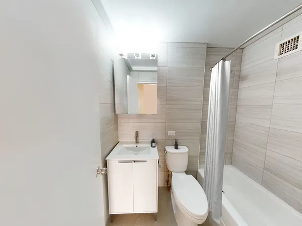 30 Park Avenue image 16 of 27