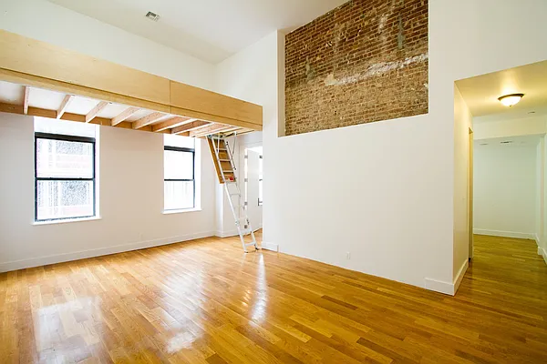 Rented by TheRealEstateCompany.com LLC | media 56