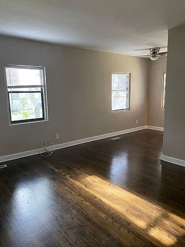 407 Avenue A SE Photo 1