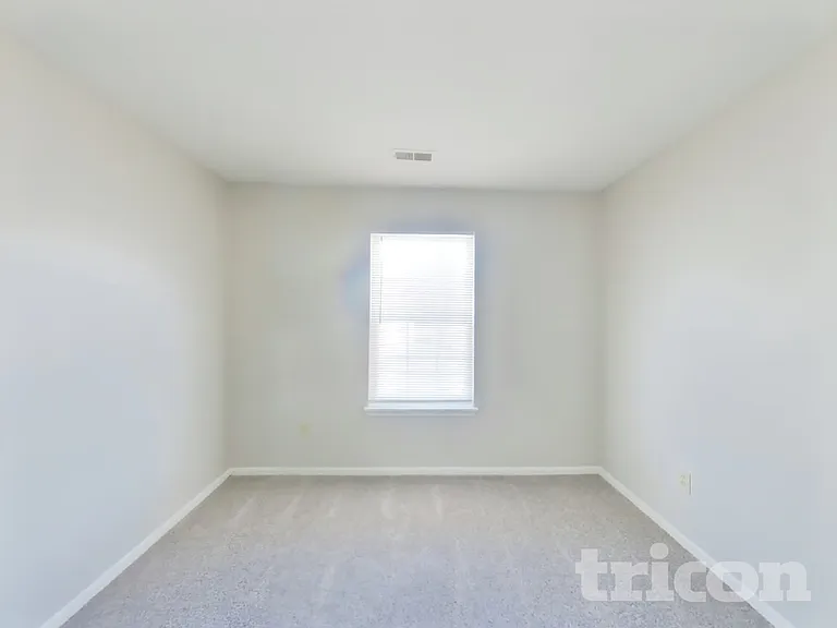 4244 Village Trace Dr — Photo 15