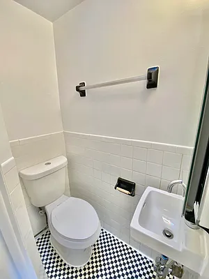 Rented by Waverly Realty Associates | media 17