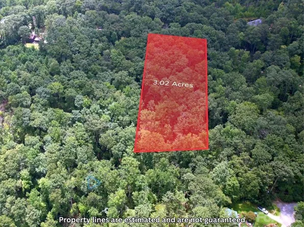 13 Old Mill Rd, Hendersonville, NC 28792