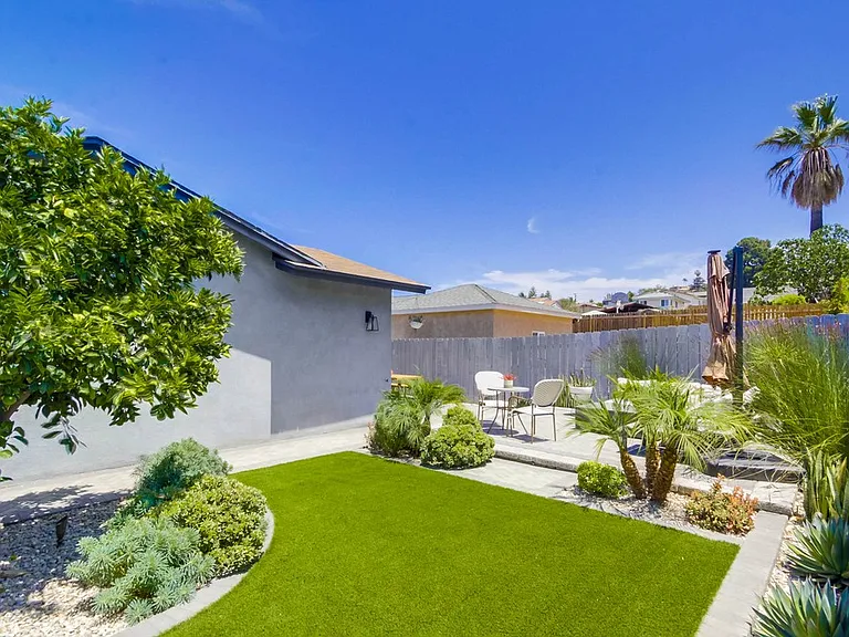 7832 Cinnabar Dr — Photo 21