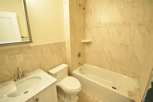 Rented by Mark David | media 26