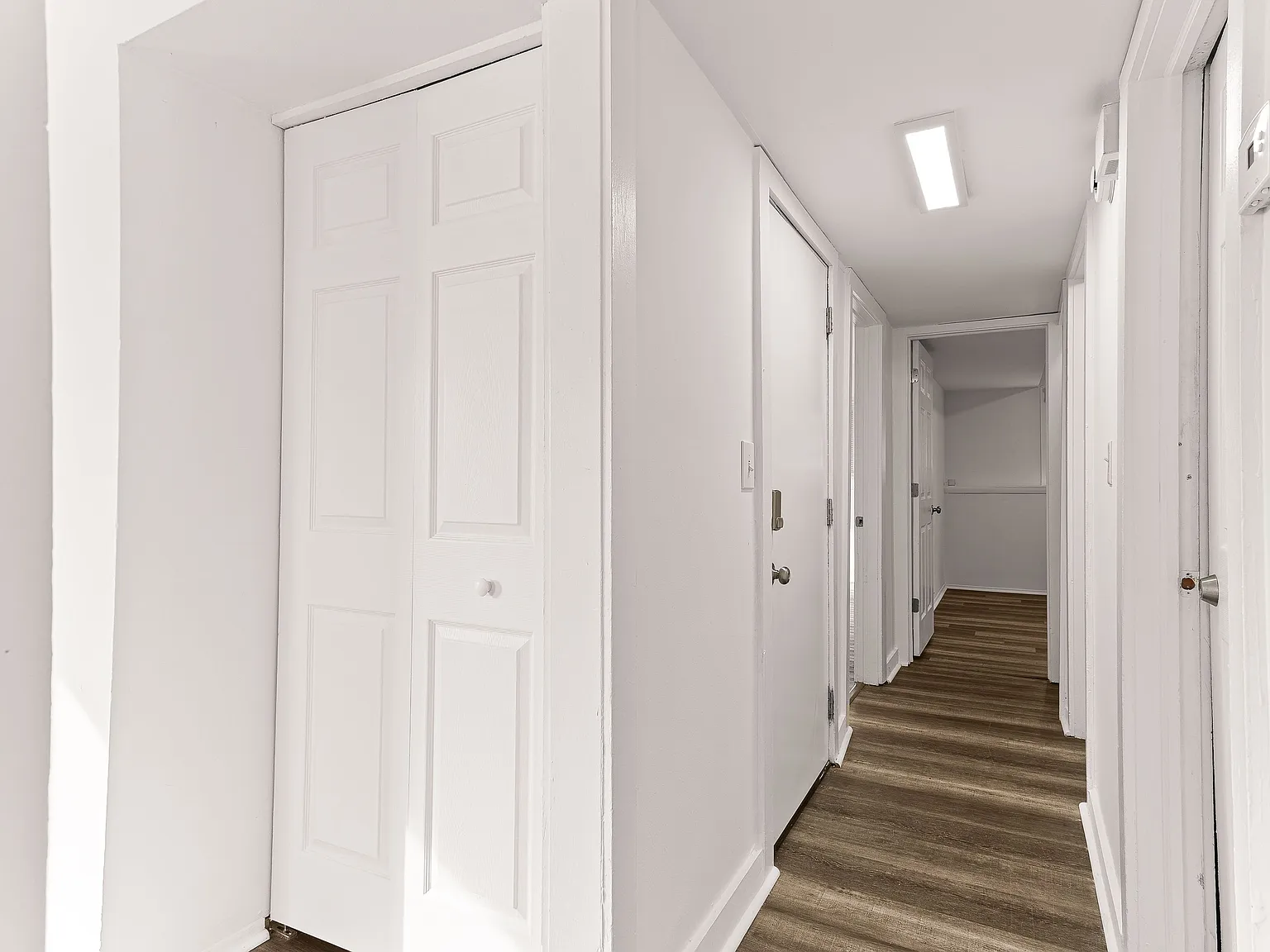 2 bed, 850 sqft, $1,599 — Photo 4