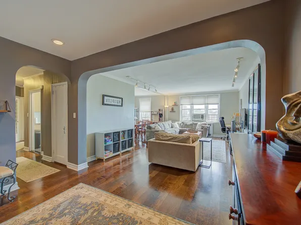 106-15 Queens Boulevard image 1 of 47