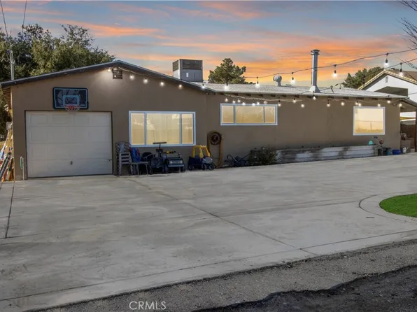 10481 Noble St, Cherry Valley, CA 92223