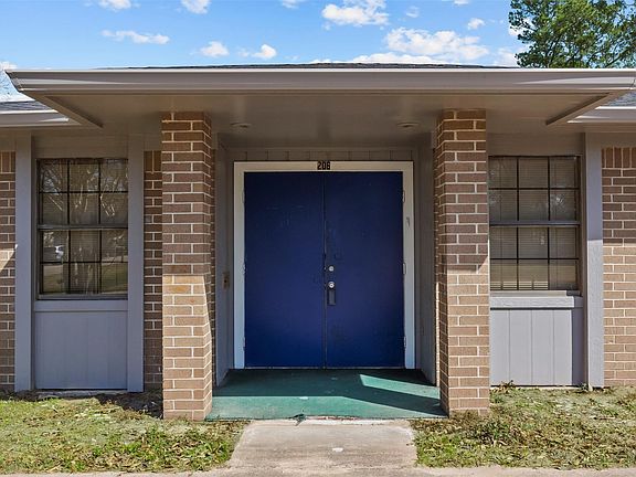 5th image of 206 S Fenner Ave