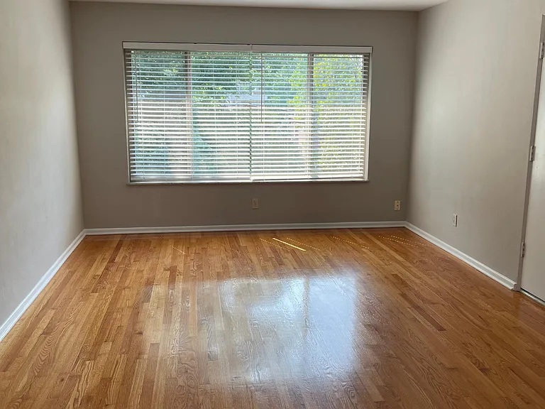 220 S Clay Ave #2N — Photo 4