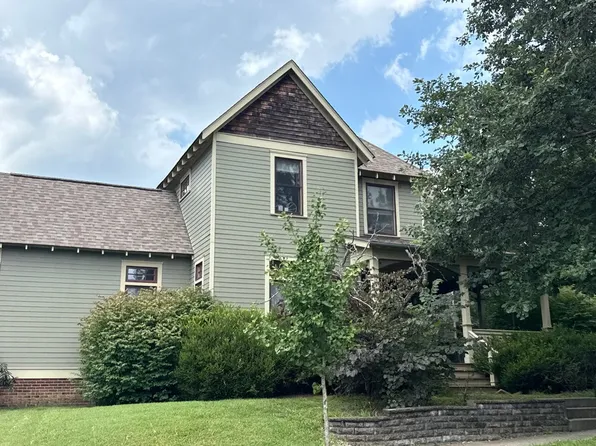1214 Water Works Pl, New Albany, IN 47150