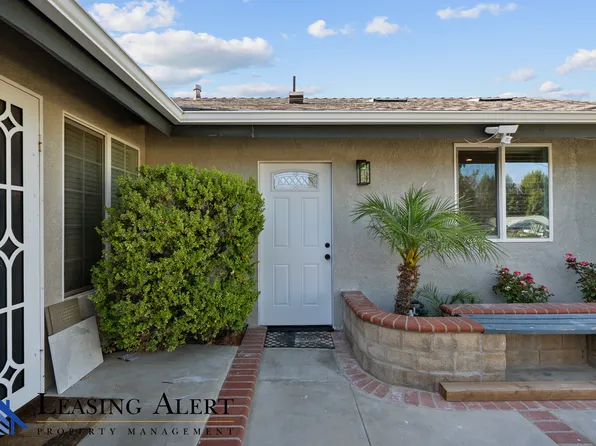 27477 Pamplico Dr #1/2, Valencia, CA 91354