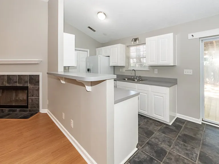 1441 Swamp Angel Ct — Photo 12