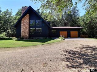 2961 Indian Peak Dr, Morse Bluff, NE 68648