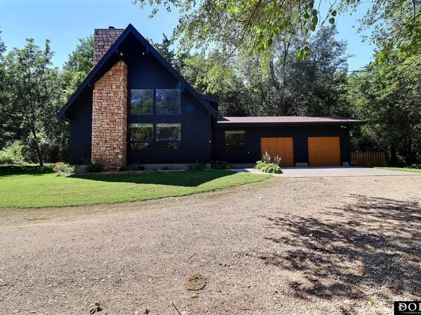 2961 Indian Peak Dr, Morse Bluff, NE 68648