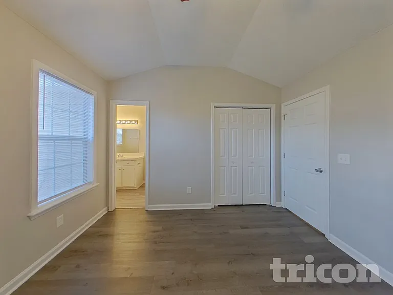 500 Rockhaven Dr — Photo 7