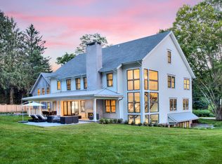 11 Burr Farms Rd, Westport, CT 06880