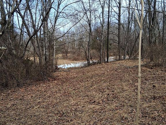 3rd image of 369 A Rock Mills Rd #A