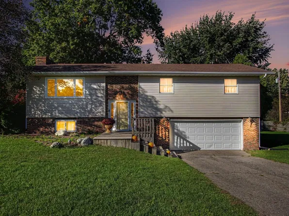 311 Concanneau Dr, La Porte, IN 46350