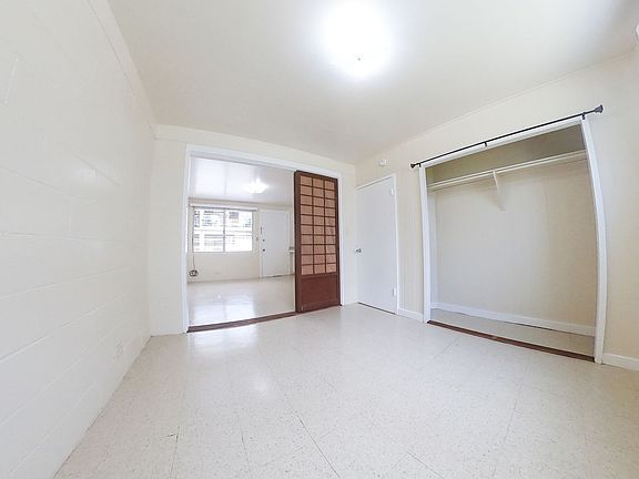 3rd image of 528 Lauiki St #3