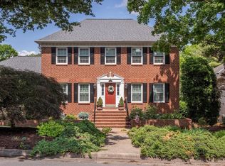 225 Divot Dr, Harrisonburg, VA 22802