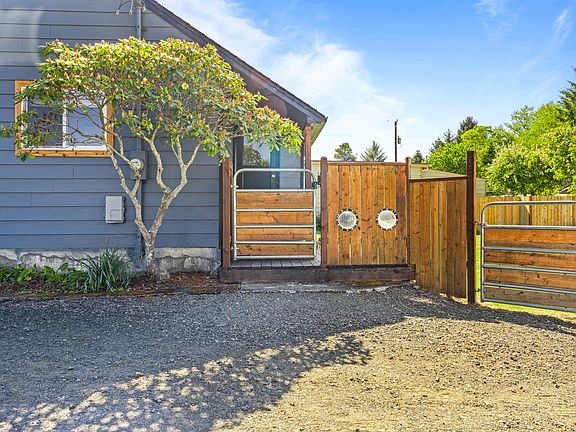 4th image of 2343 E Alsea Hwy