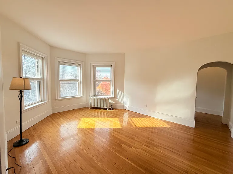 369 Tappan St #12 — Photo 3