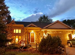 3510 Country Grove Dr, Madison, WI 53719