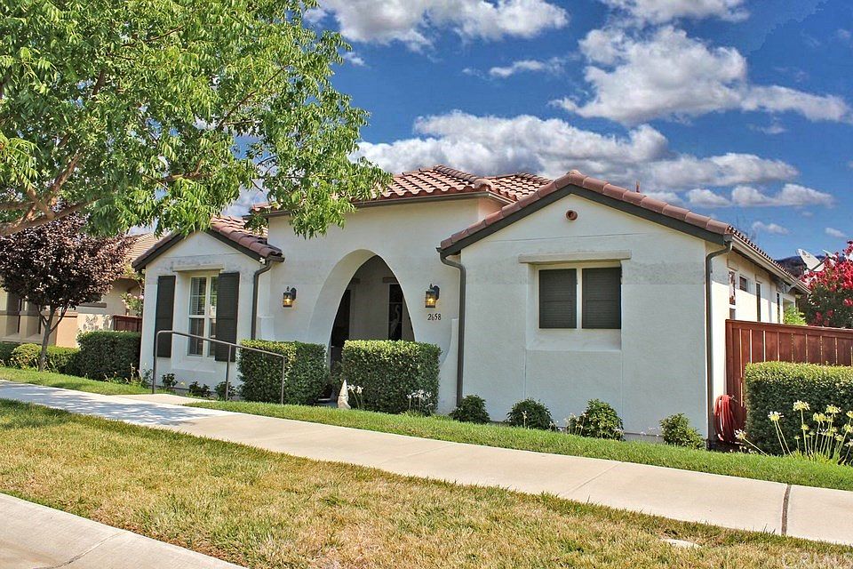 1st image of 2658 Alameda Dr