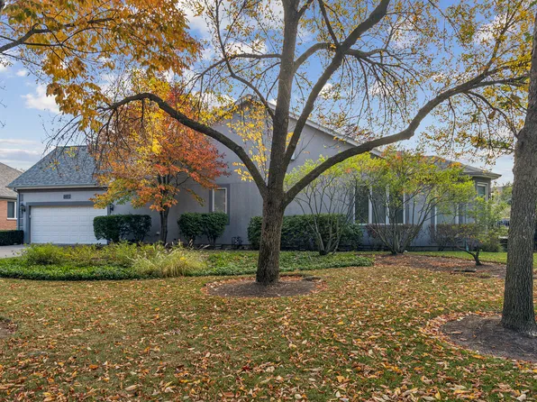 2451 Augusta Way, Highland Park, IL 60035
