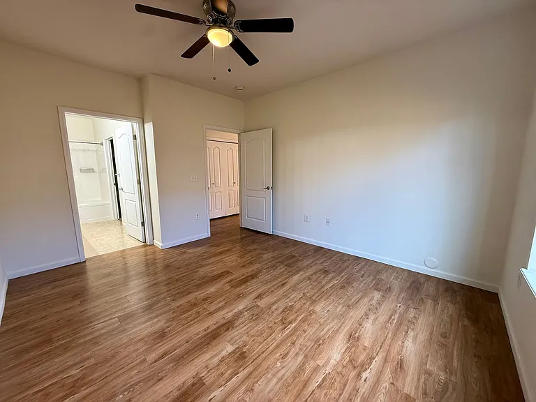 4675 Hahns Peak Dr #101 — Photo 20